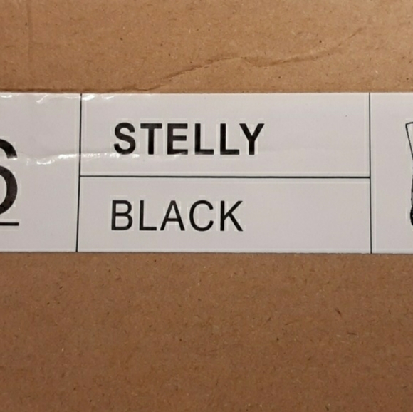 NEW size 6 Journee Women's winter boots - Picture 4 of 8